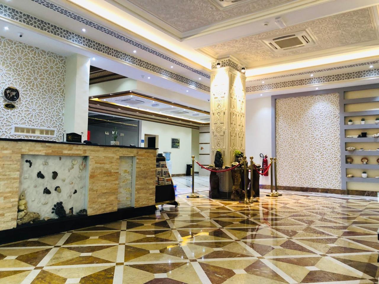 Farah Hotel Appartments Маскат Екстериор снимка
